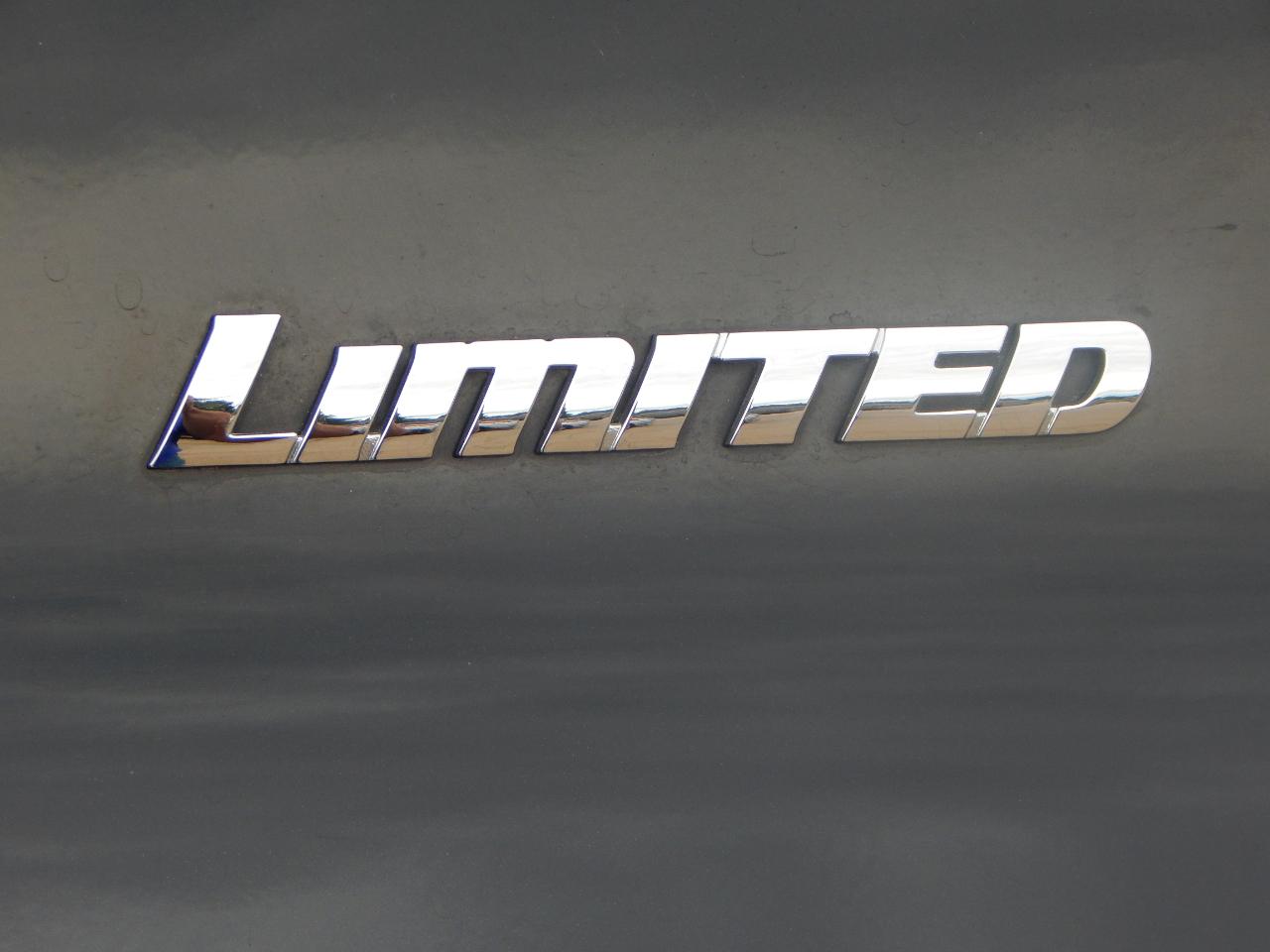 Toyota 4Runner 4WD 4dr V6 Limited (Natl) 2016