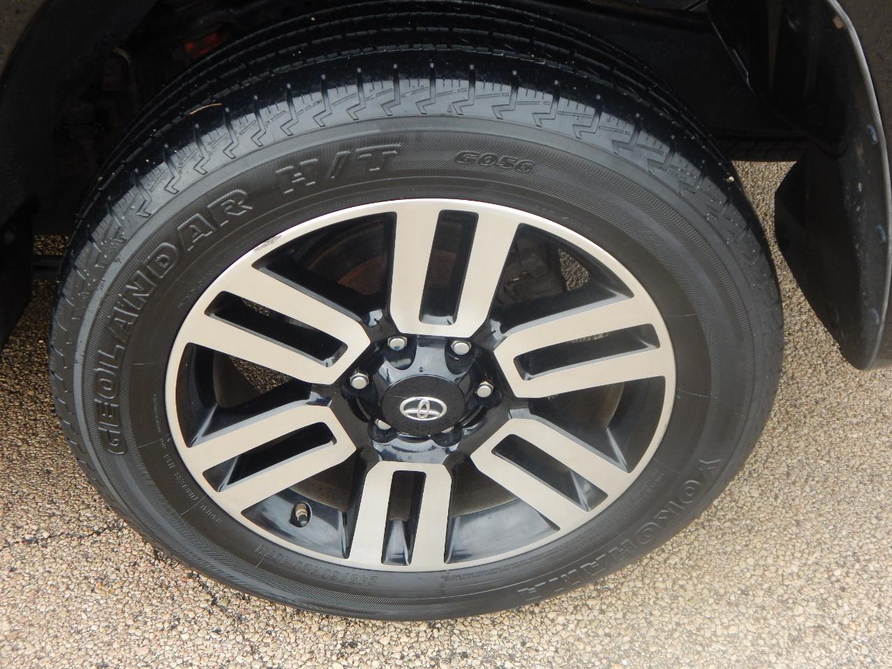 Toyota 4Runner 4WD 4dr V6 Limited (Natl) 2016