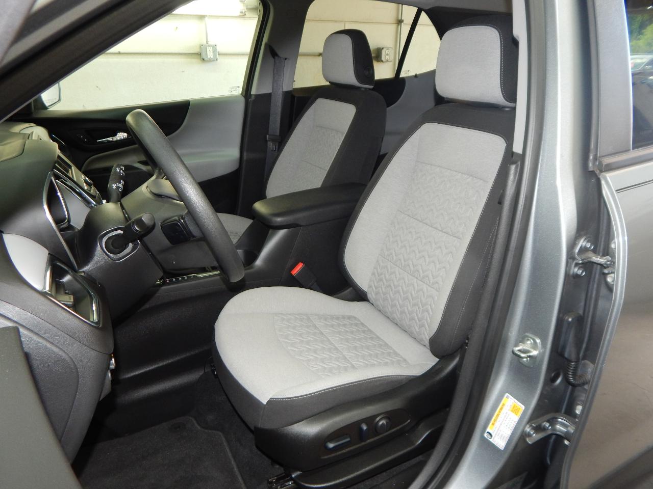 Chevrolet Equinox FWD 4dr LS w/1LS 2023