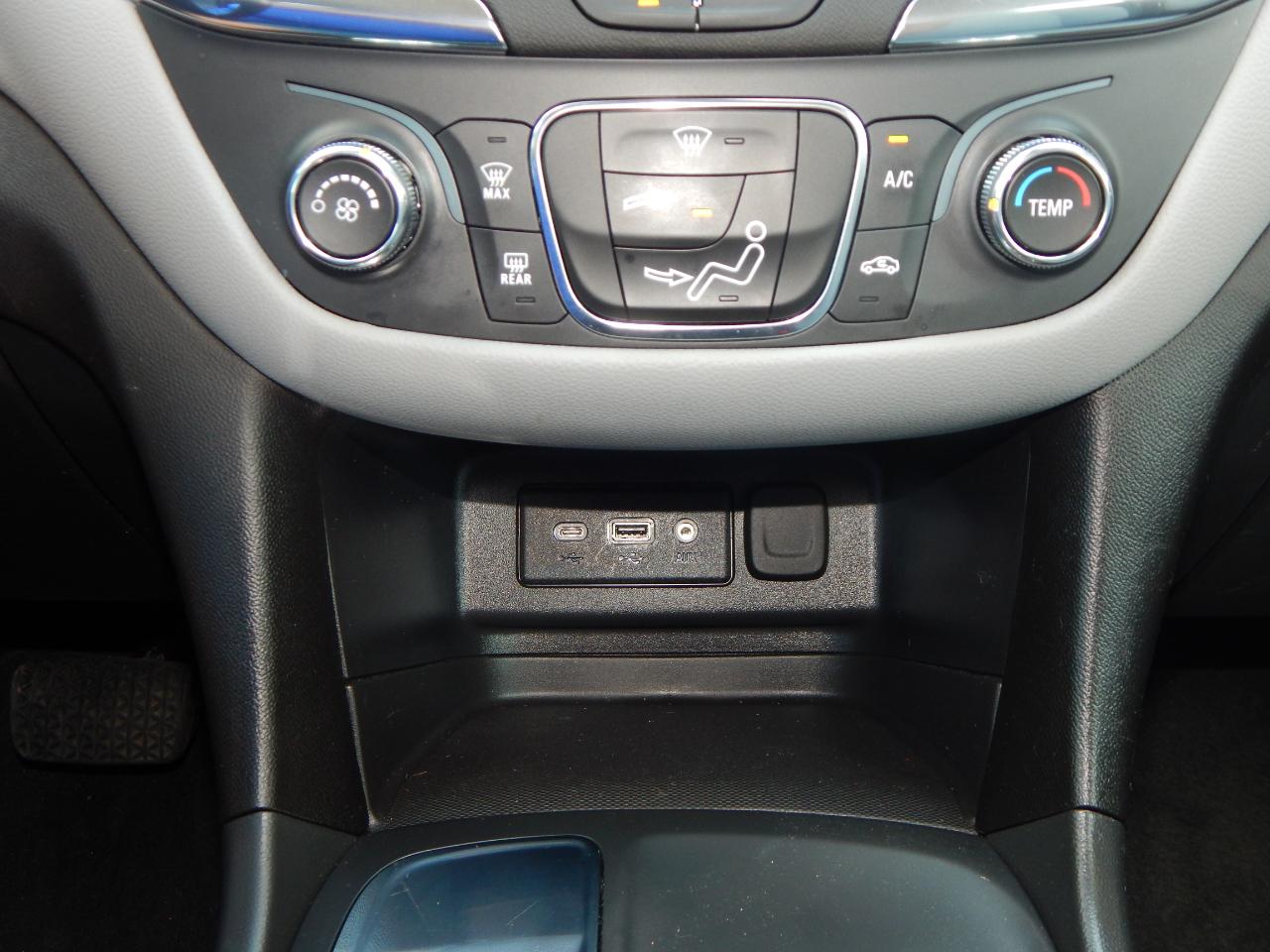 Chevrolet Equinox FWD 4dr LS w/1LS 2023