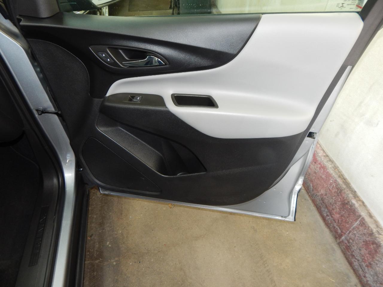 Chevrolet Equinox FWD 4dr LS w/1LS 2023
