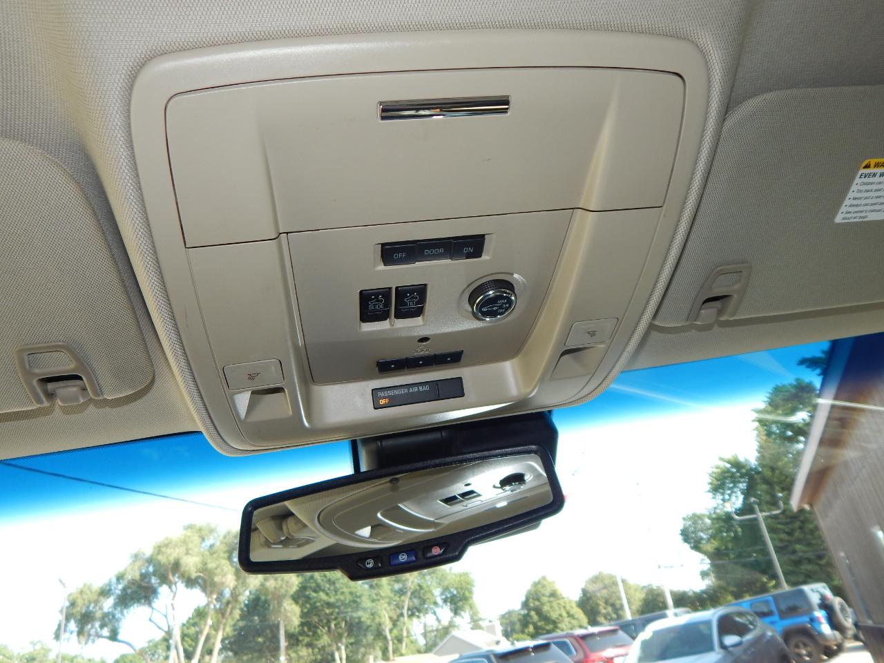Chevrolet Tahoe 4WD 4dr LTZ 2016