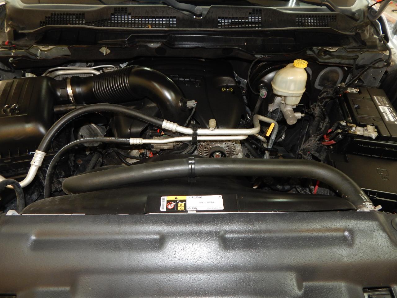 RAM 1500 4WD Crew Cab 140.5" Tradesman 2016