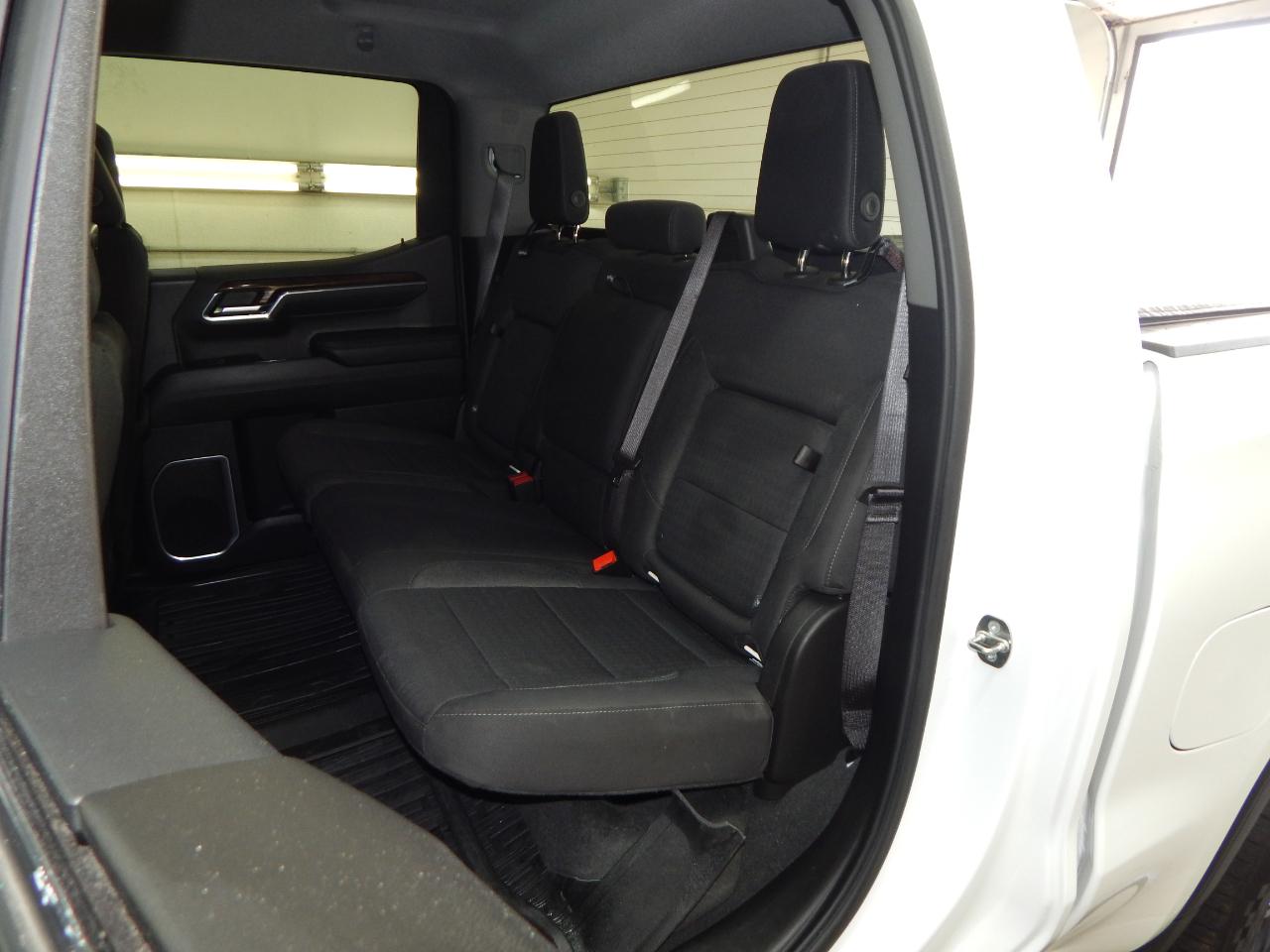 GMC Sierra 1500 4WD Crew Cab 147" Elevation 2024