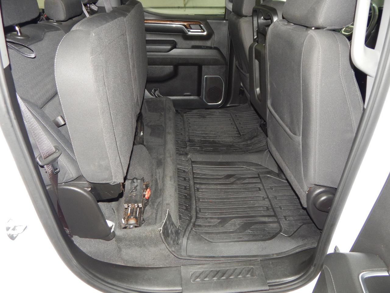 GMC Sierra 1500 4WD Crew Cab 147" Elevation 2024