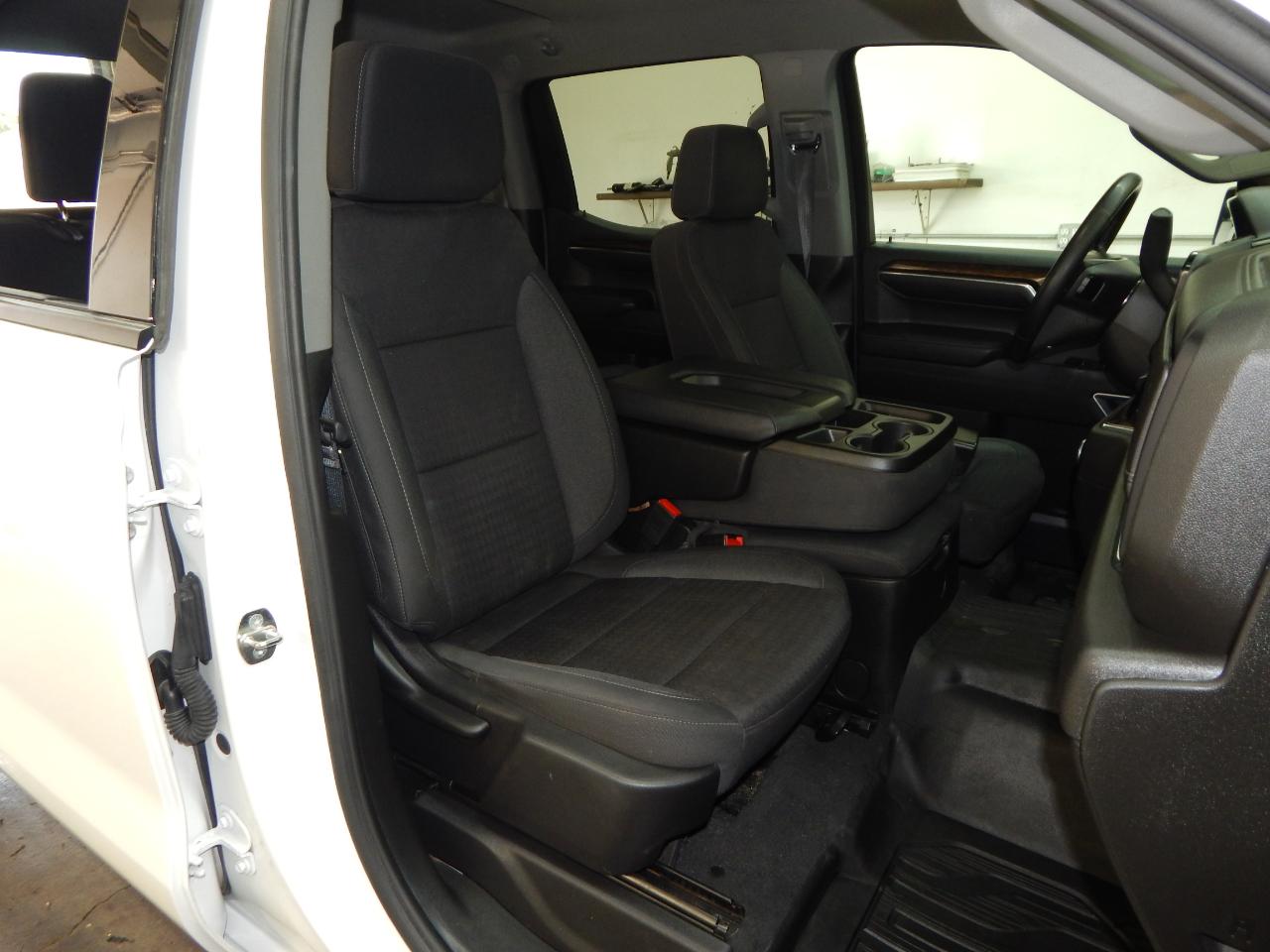 GMC Sierra 1500 4WD Crew Cab 147" Elevation 2024