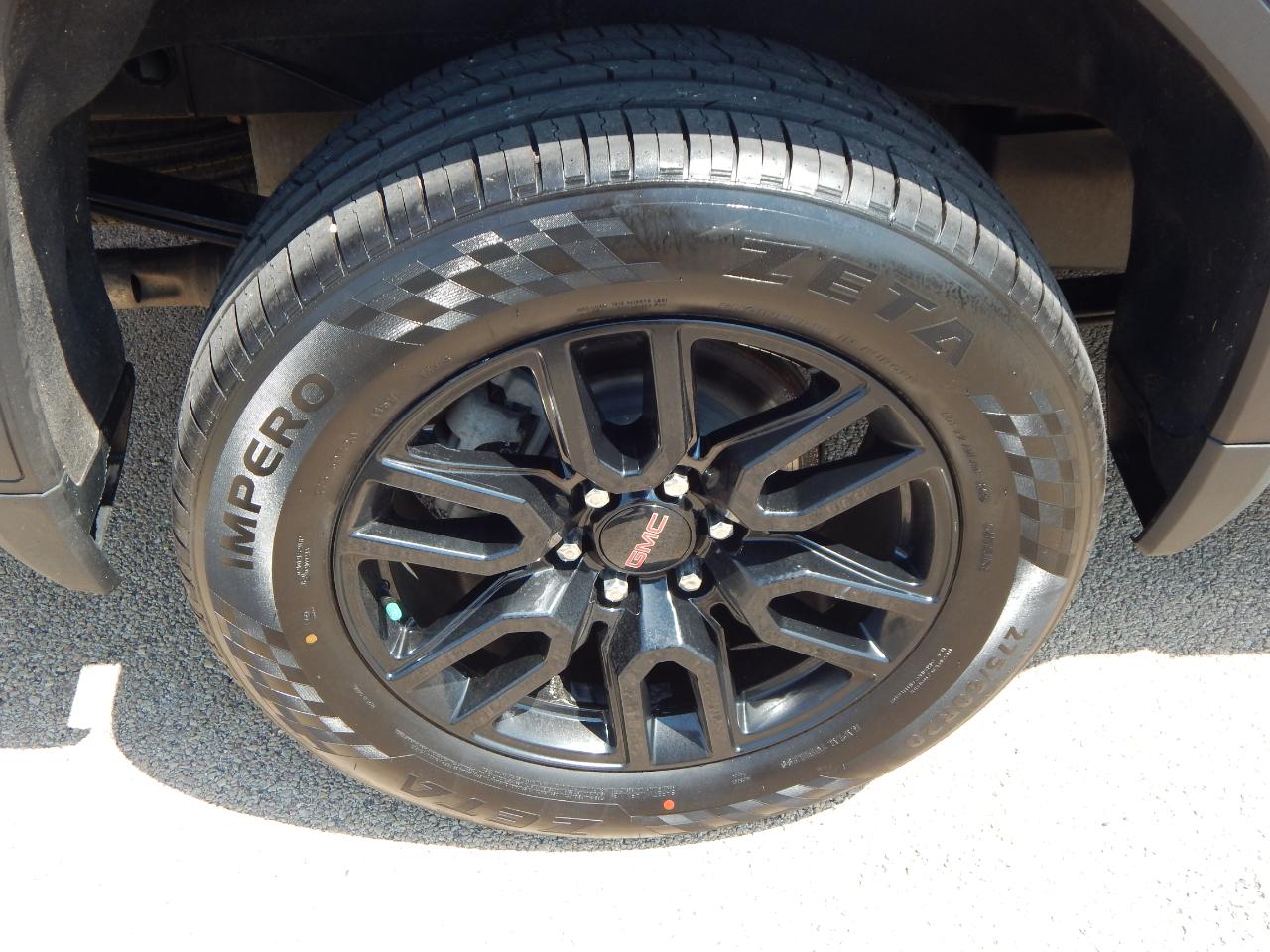 GMC Sierra 1500 4WD Crew Cab 147" Elevation 2024