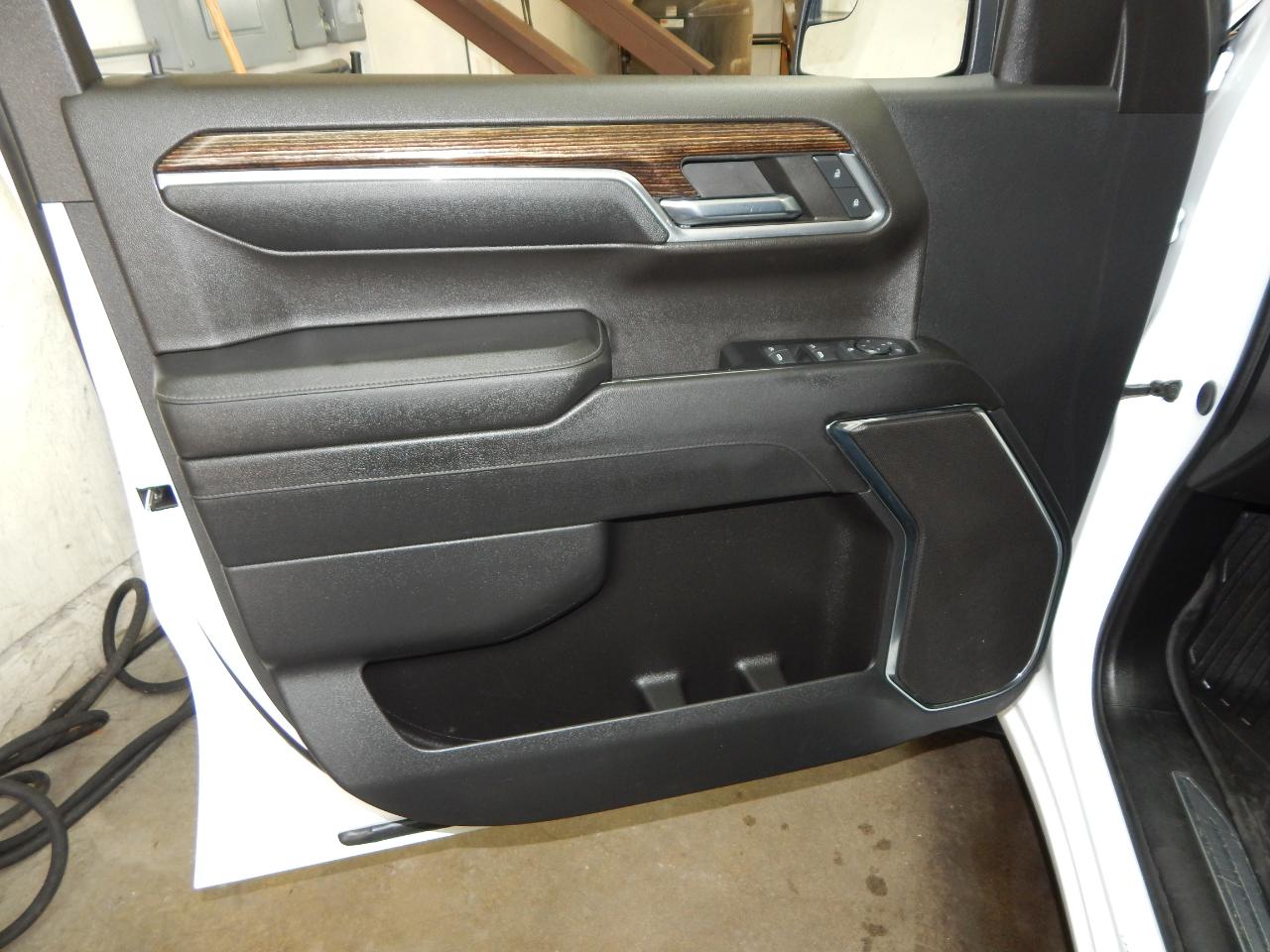 GMC Sierra 1500 4WD Crew Cab 147" Elevation 2024