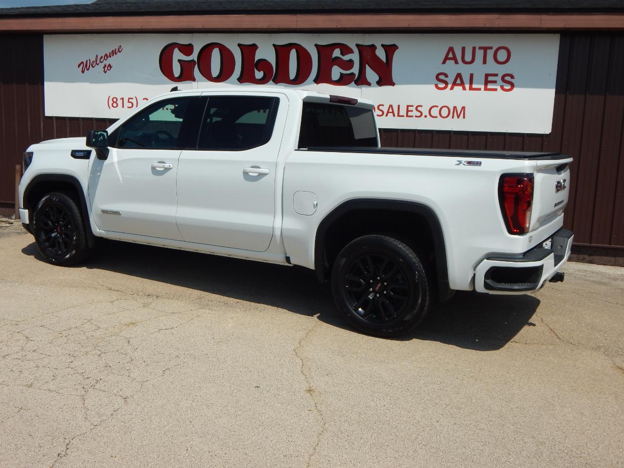 GMC Sierra 1500 4WD Crew Cab 147" Elevation 2024