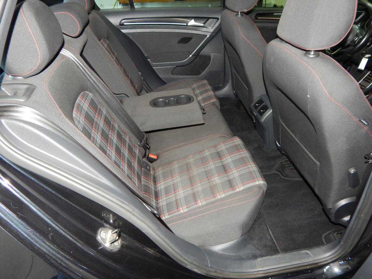 Volkswagen Golf GTI 4dr HB DSG S w/Performance Pkg 2016