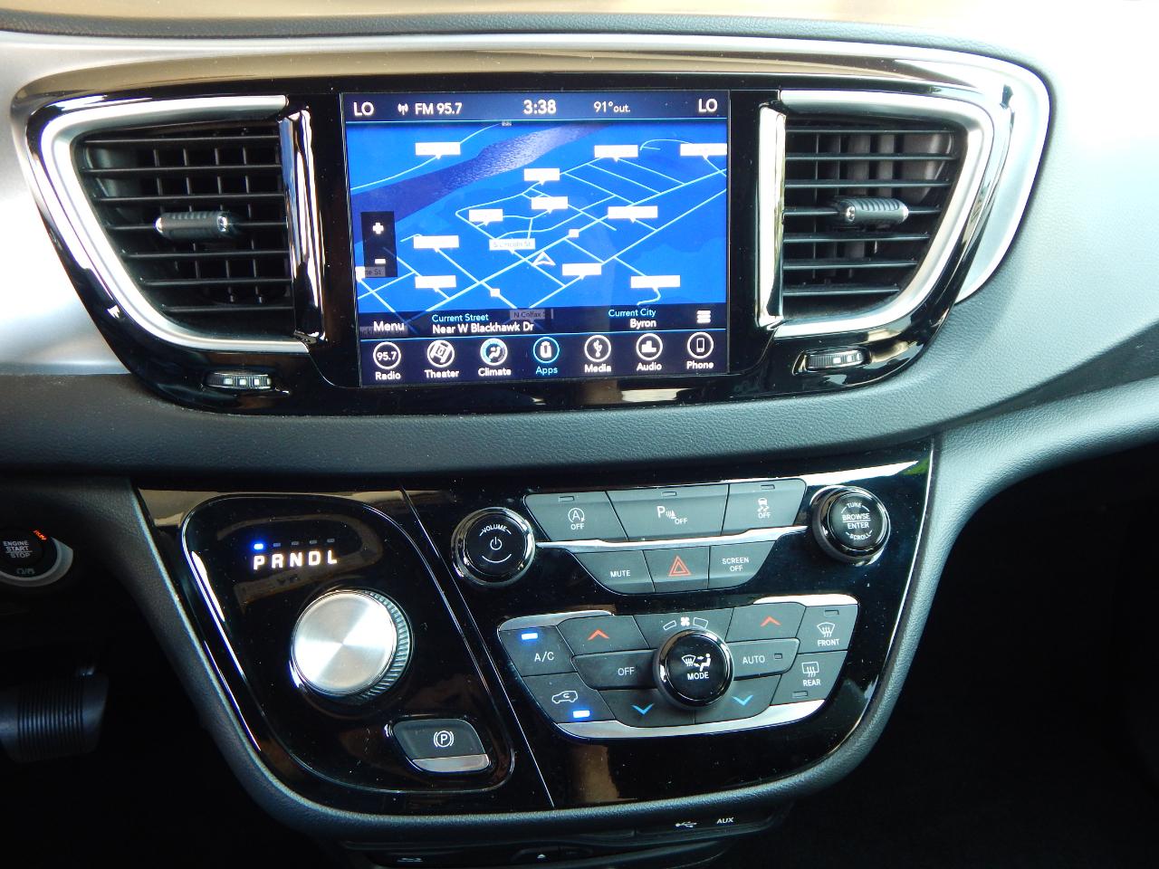 Chrysler Pacifica Touring L Plus FWD 2019