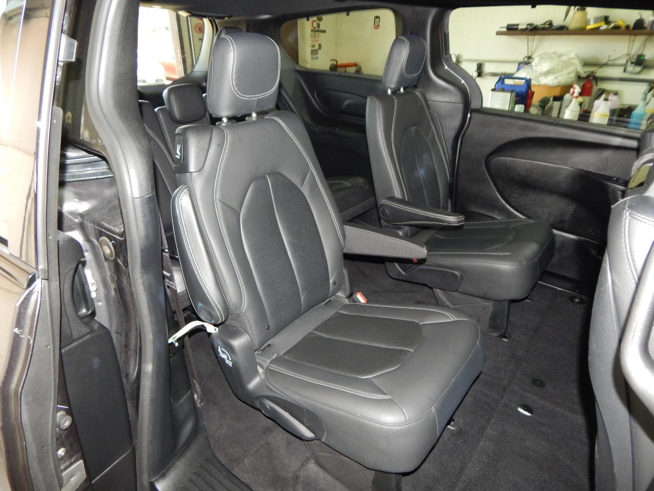 Chrysler Pacifica Touring L Plus FWD 2019