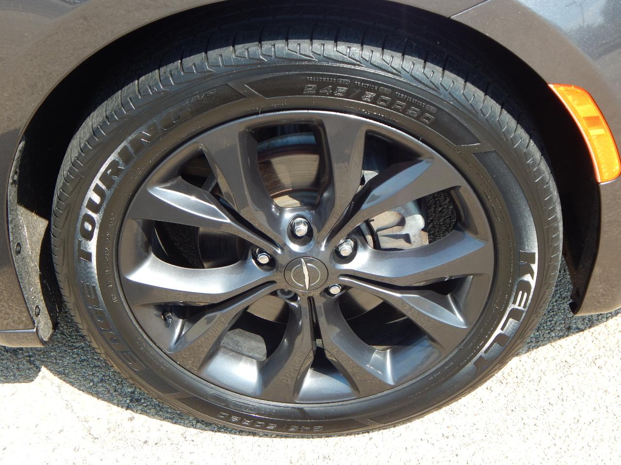 Chrysler Pacifica Touring L Plus FWD 2019