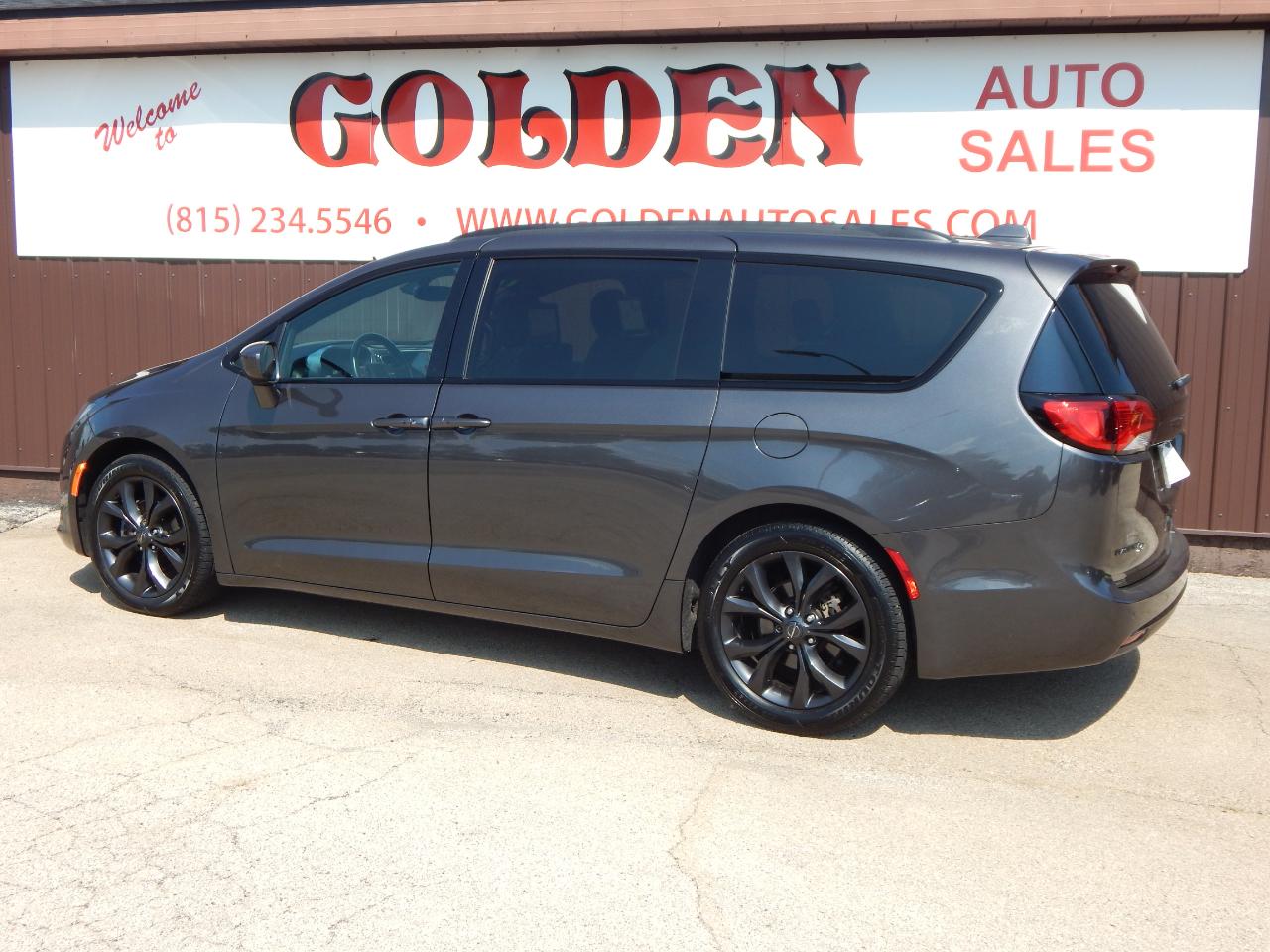 Chrysler Pacifica Touring L Plus FWD 2019