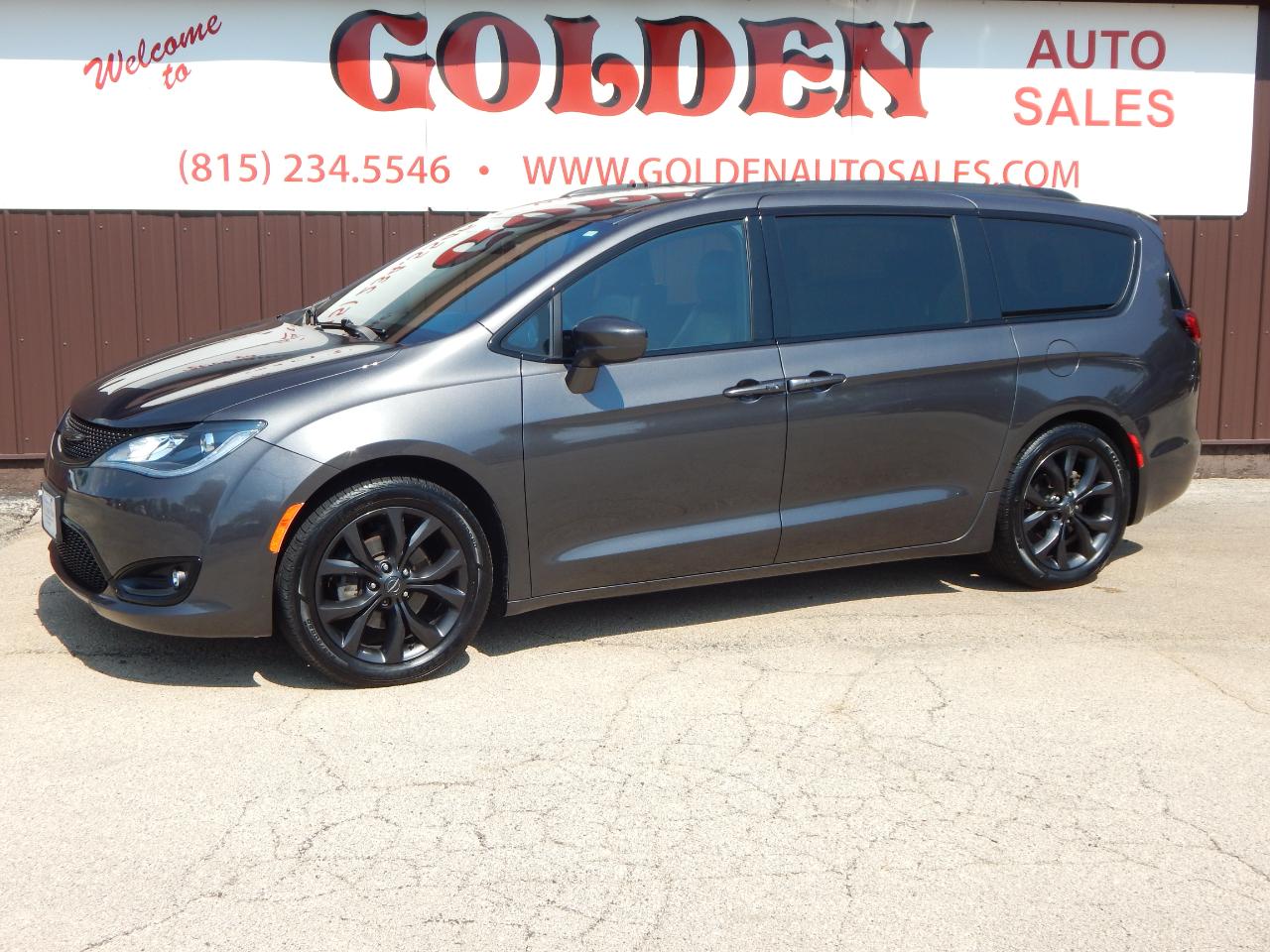 Chrysler Pacifica Touring L Plus FWD 2019