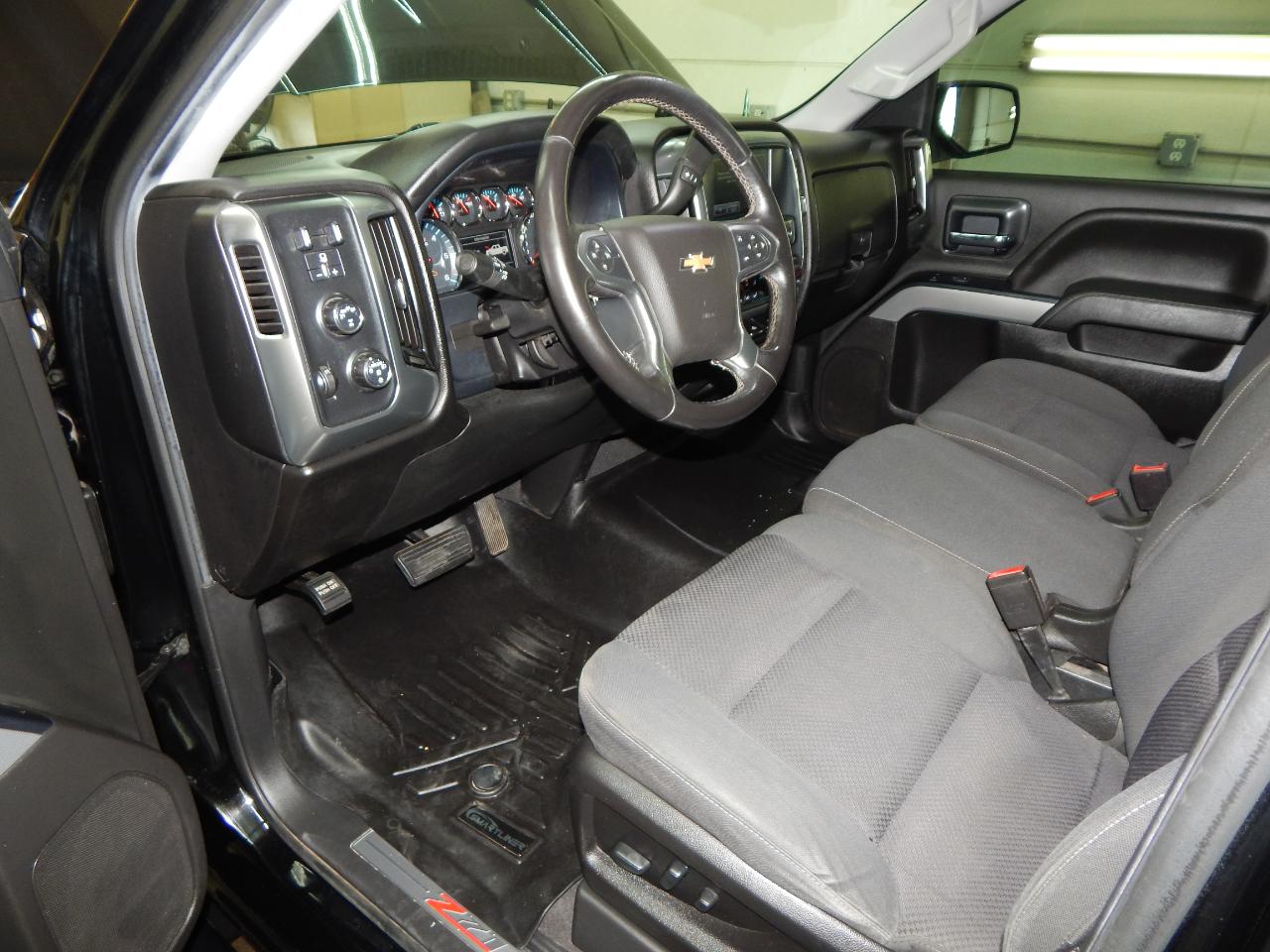 Chevrolet Silverado 1500 4WD Crew Cab 143.5" LT w/2LT 2018