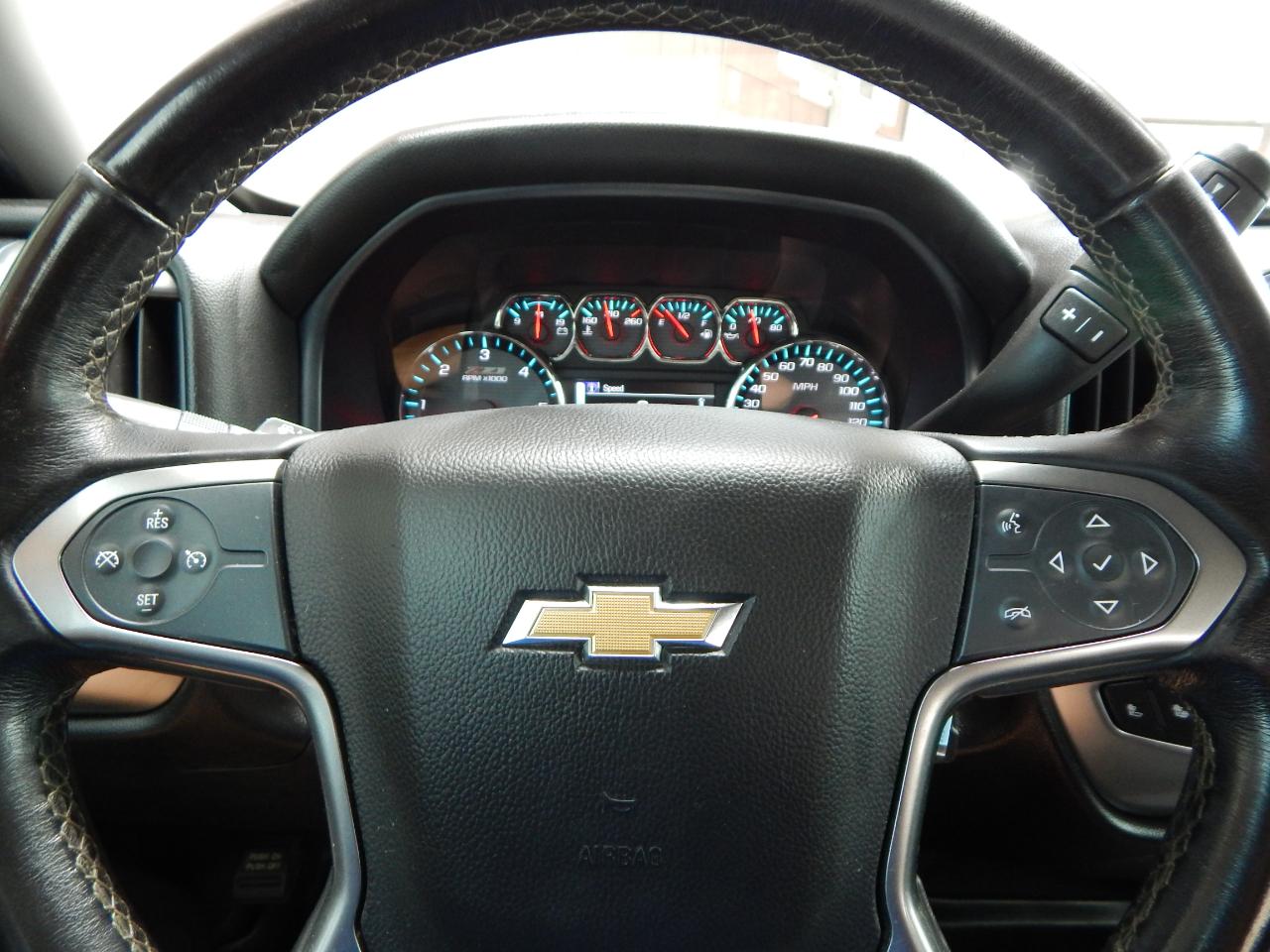 Chevrolet Silverado 1500 4WD Crew Cab 143.5" LT w/2LT 2018