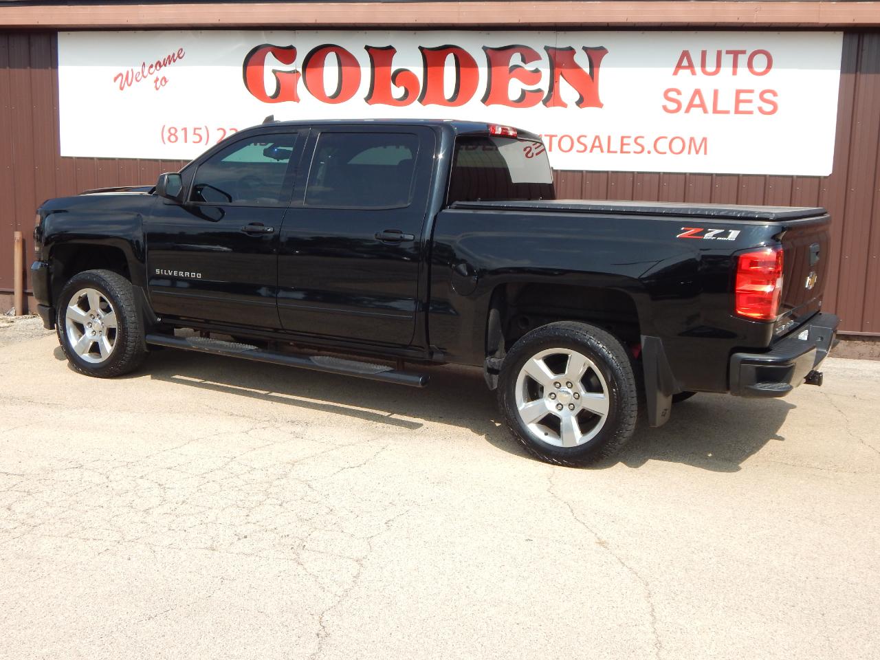 Chevrolet Silverado 1500 4WD Crew Cab 143.5" LT w/2LT 2018