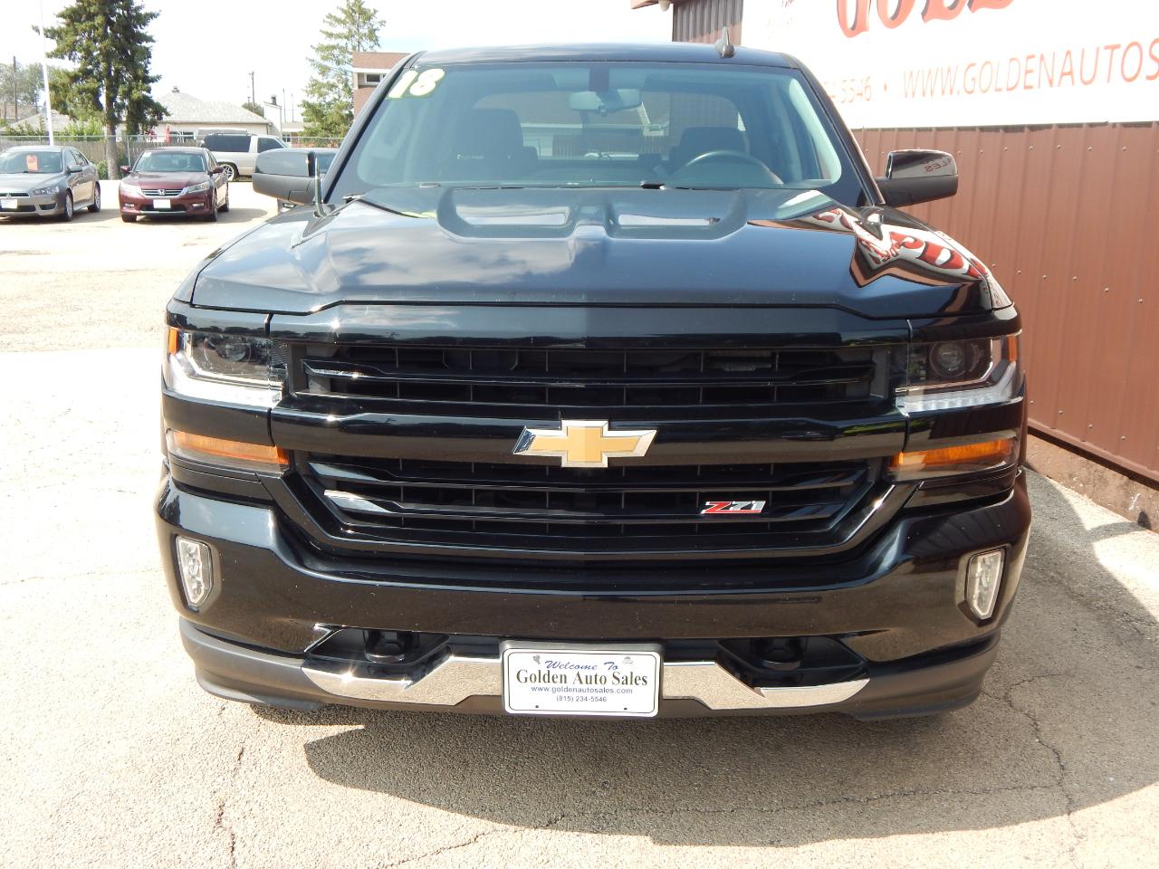 Chevrolet Silverado 1500 4WD Crew Cab 143.5" LT w/2LT 2018