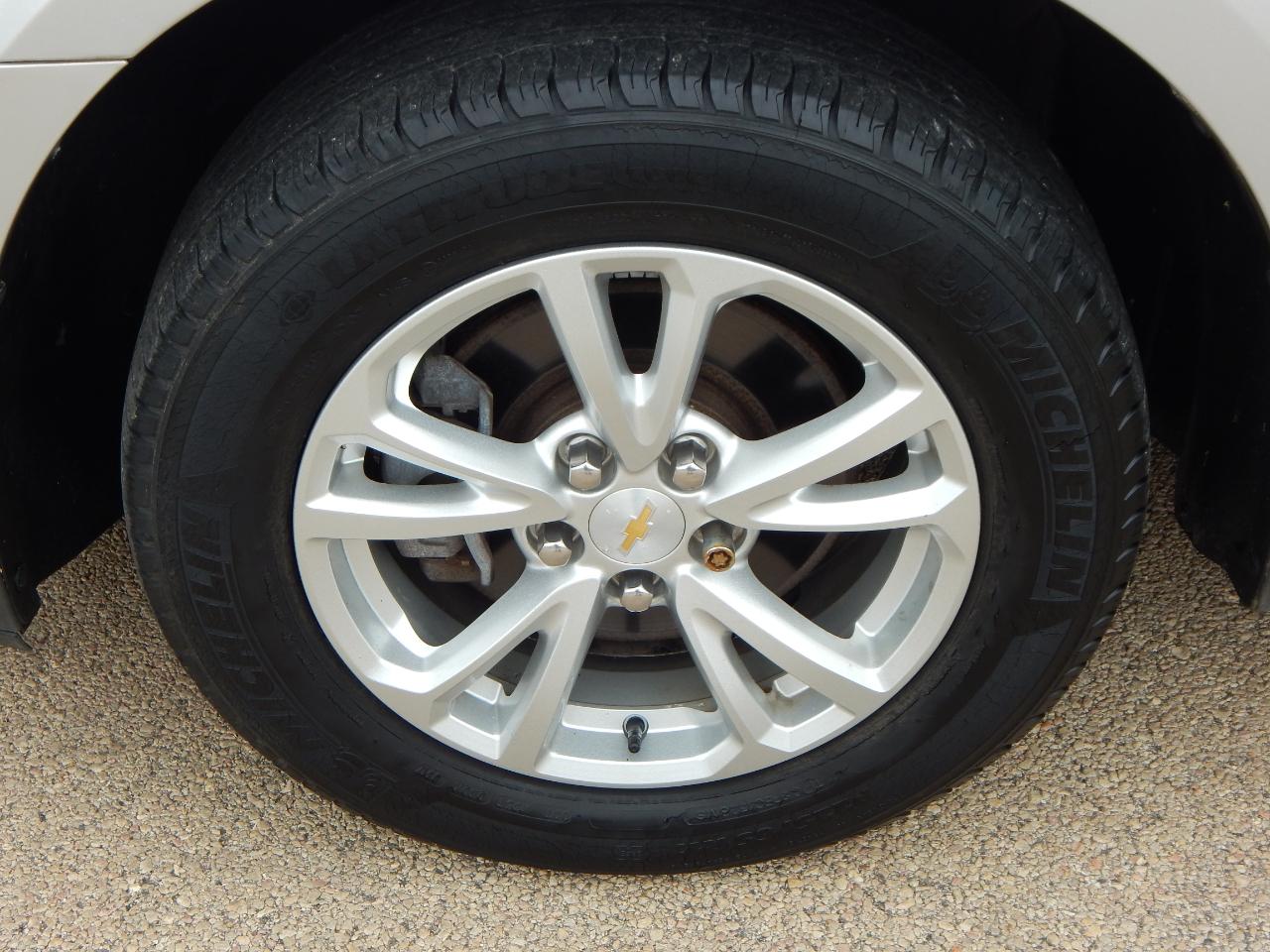 Chevrolet Equinox FWD 4dr LT w/1LT 2017