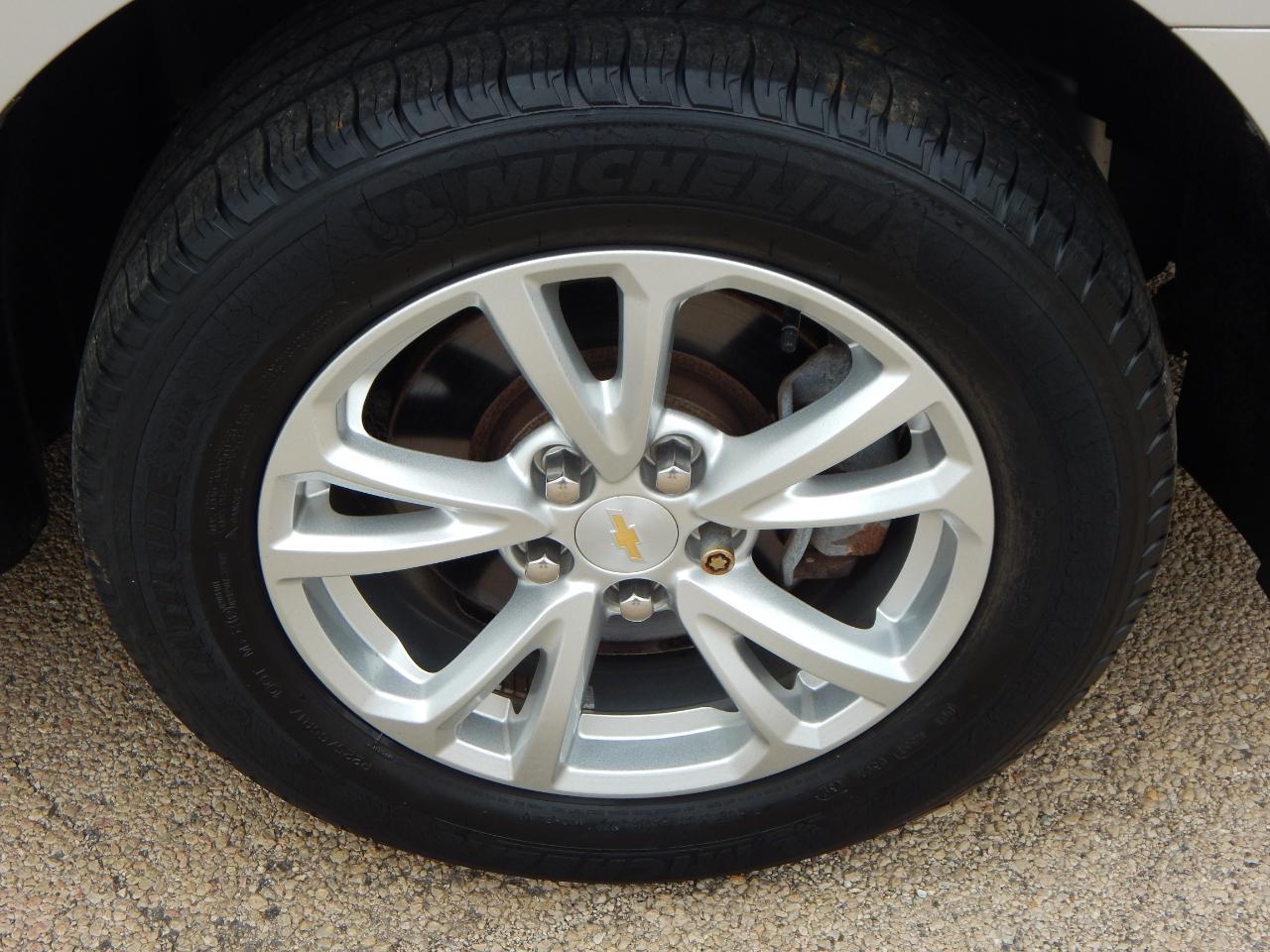 Chevrolet Equinox FWD 4dr LT w/1LT 2017