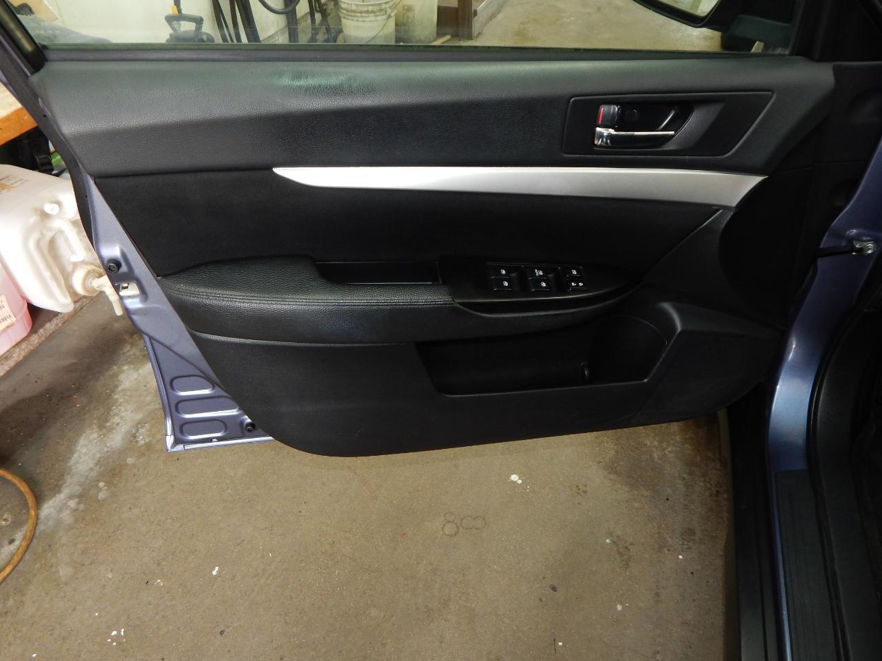 Subaru Outback 4dr Wgn H4 Auto 2.5i Premium 2014