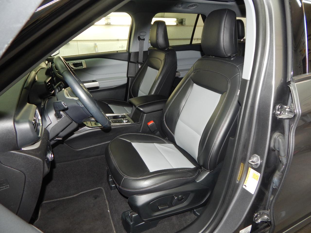 Ford Explorer XLT 4WD 2023