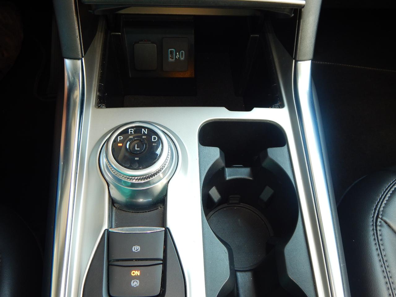 Ford Explorer XLT 4WD 2023