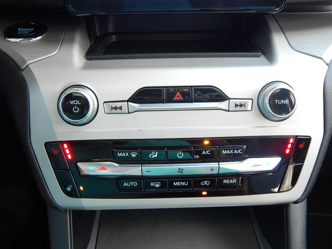 Ford Explorer XLT 4WD 2023