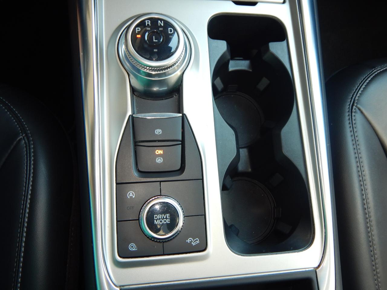 Ford Explorer XLT 4WD 2023