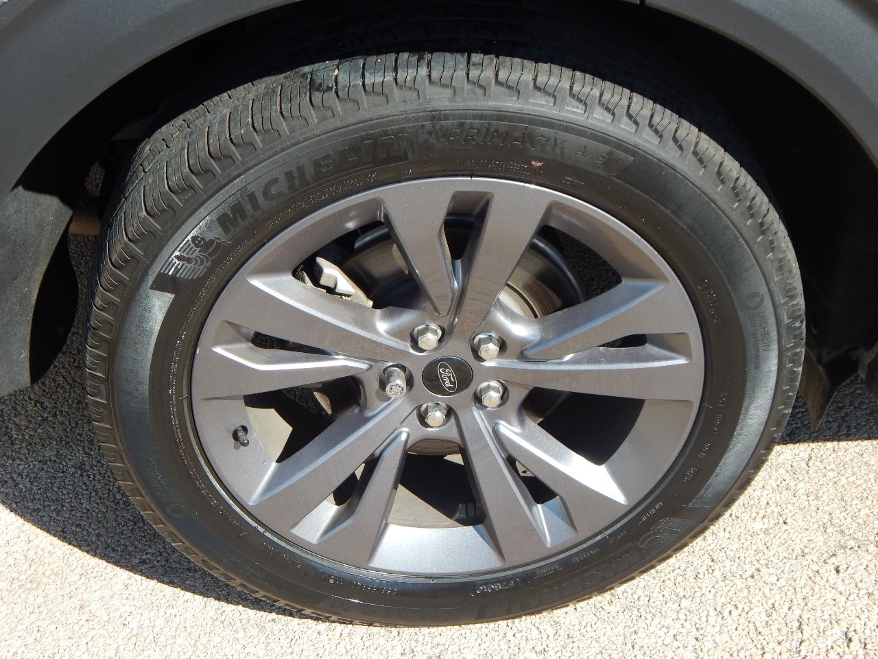 Ford Explorer XLT 4WD 2023