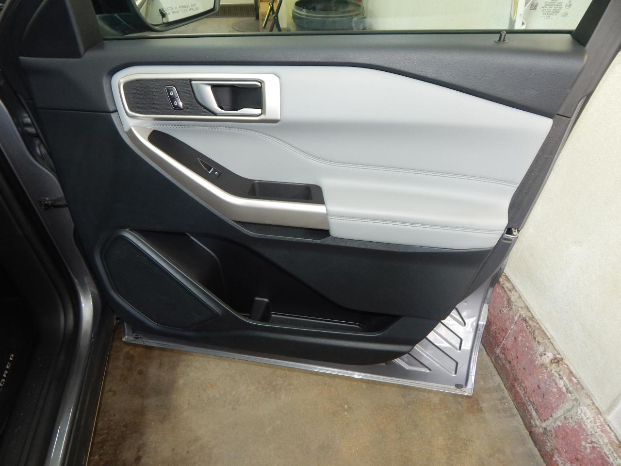 Ford Explorer XLT 4WD 2023