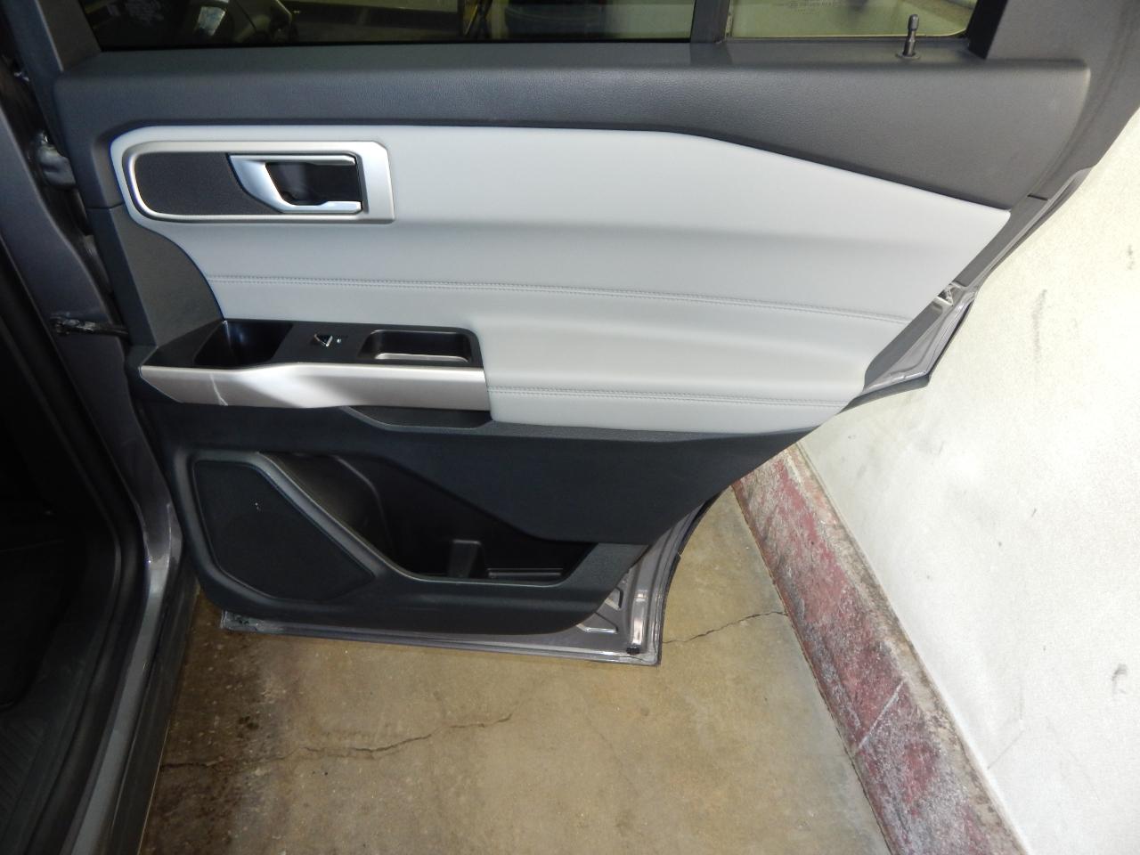 Ford Explorer XLT 4WD 2023