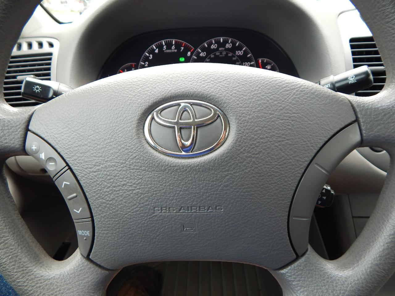 Toyota Camry 4dr Sdn LE V6 Auto (Natl) 2006