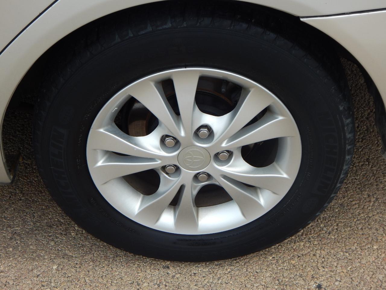 Toyota Camry 4dr Sdn LE V6 Auto (Natl) 2006