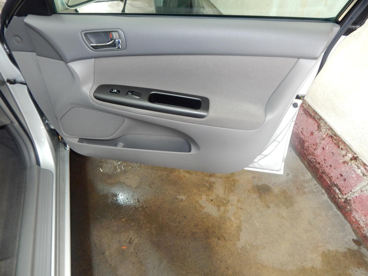 Toyota Camry 4dr Sdn LE V6 Auto (Natl) 2006