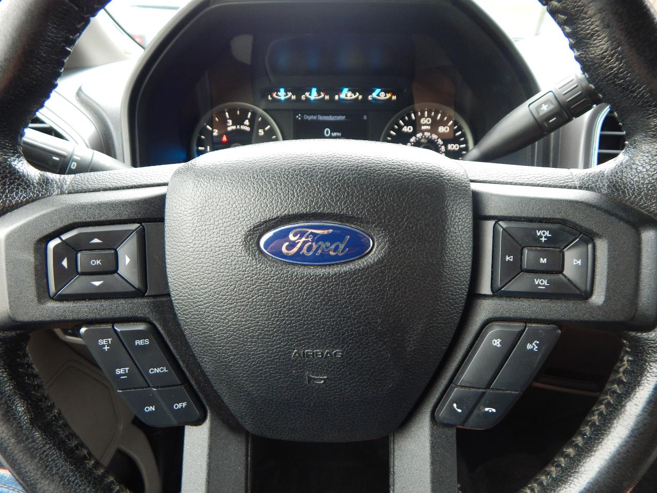Ford F-150 4WD SuperCrew 145" XLT 2015