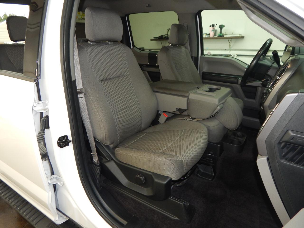 Ford F-150 4WD SuperCrew 145" XLT 2015