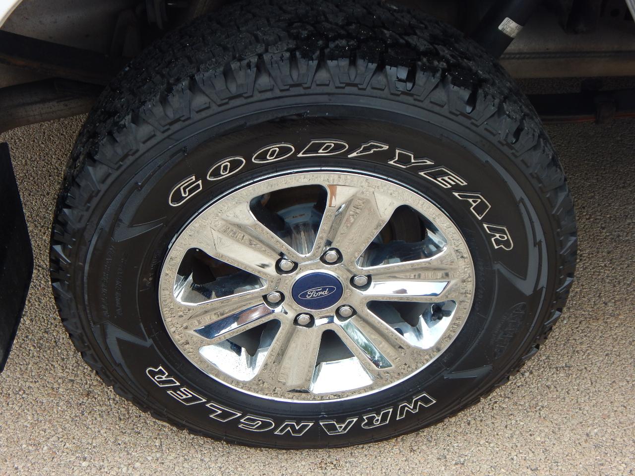 Ford F-150 4WD SuperCrew 145" XLT 2015