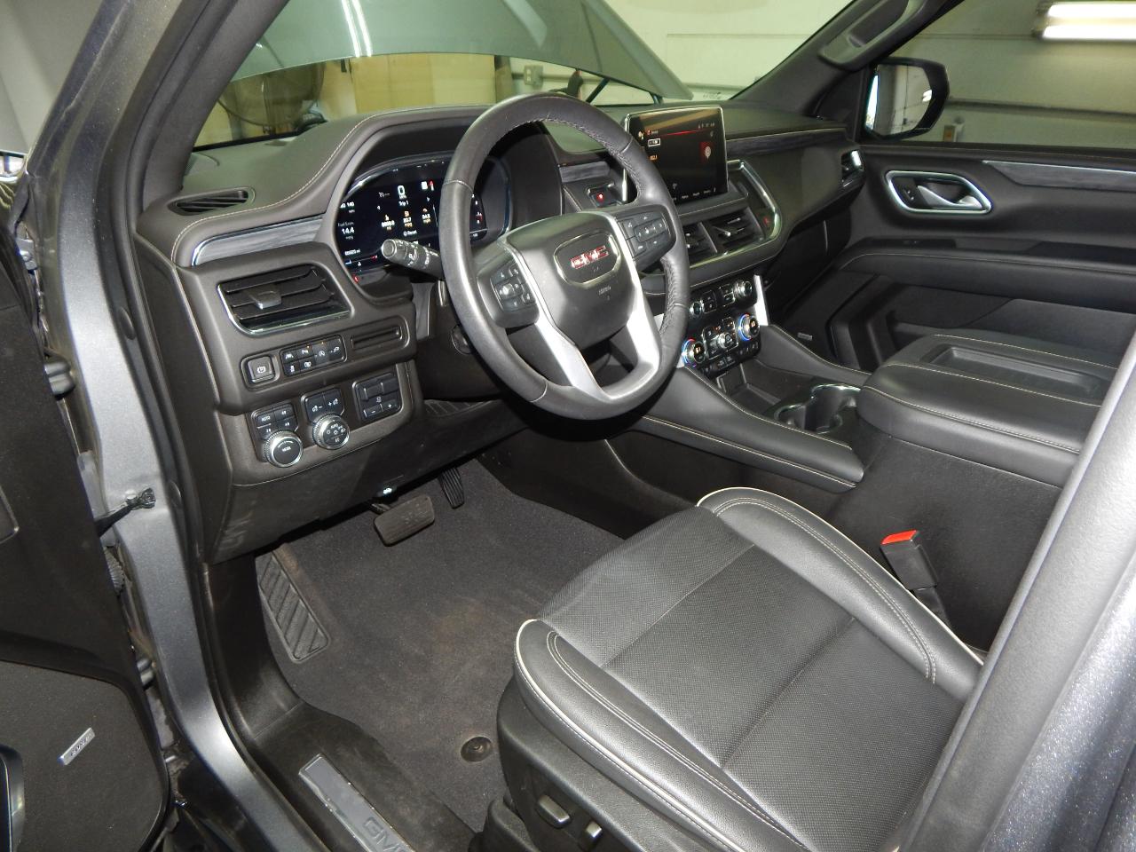 GMC Yukon 4WD 4dr SLT 2022