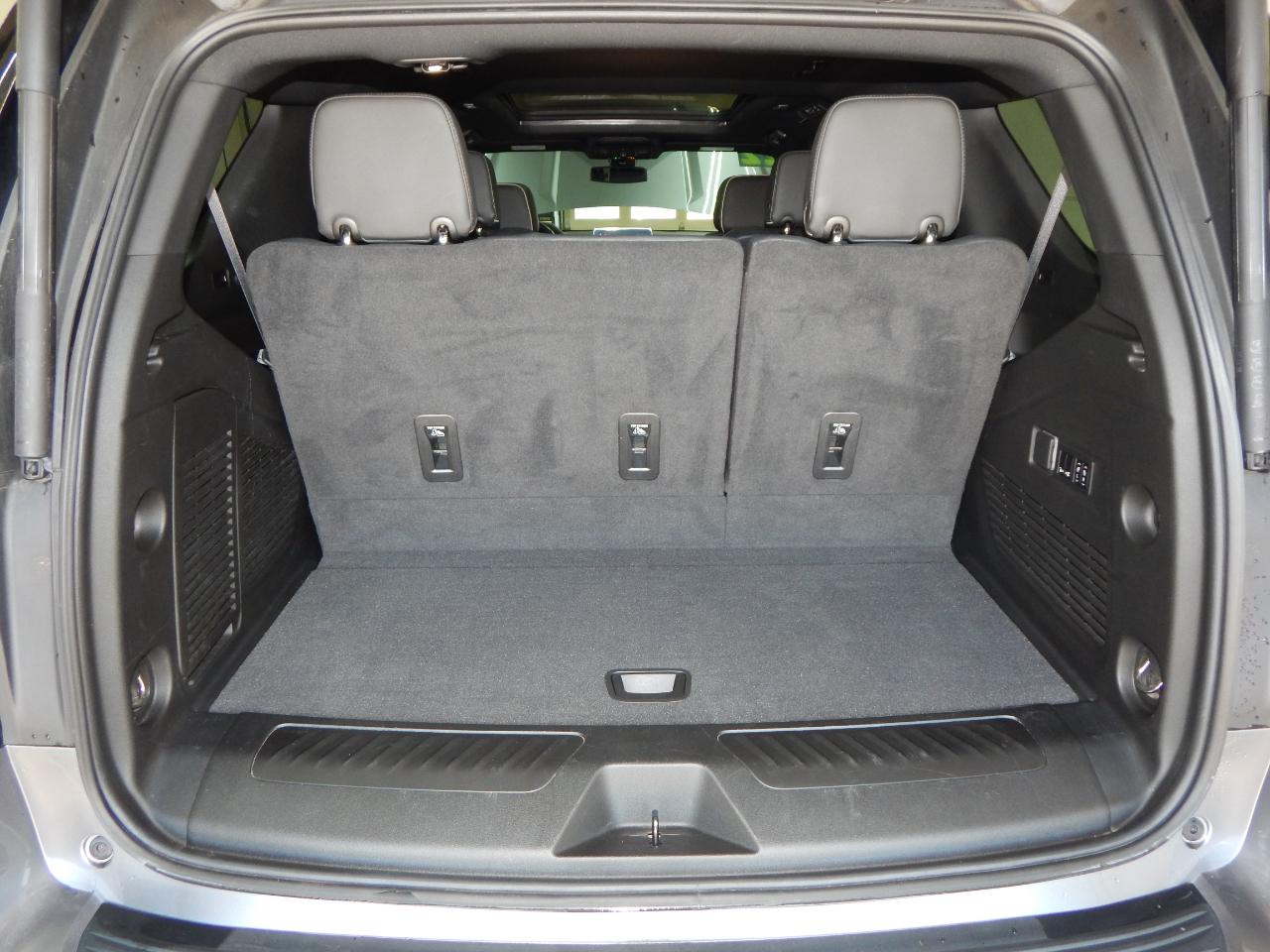 GMC Yukon 4WD 4dr SLT 2022