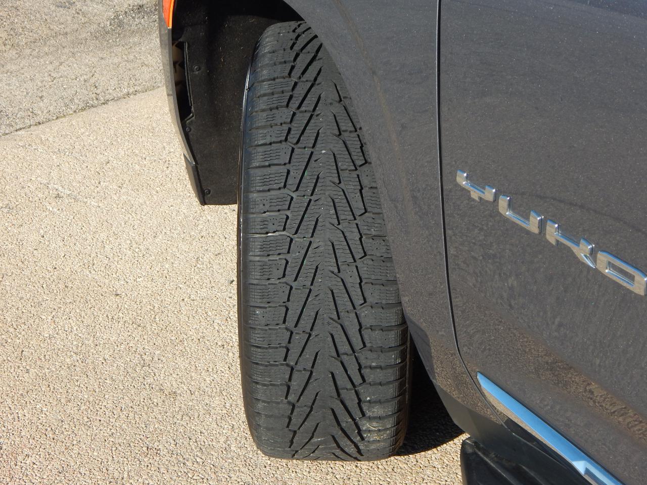 GMC Yukon 4WD 4dr SLT 2022