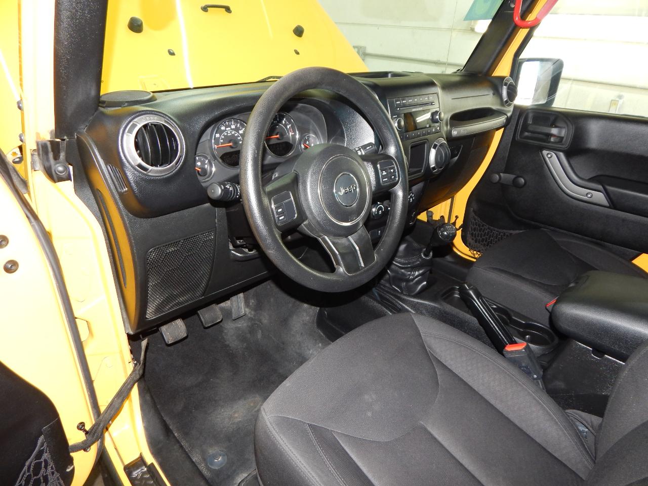 Jeep Wrangler 4WD 2dr Sport 2015