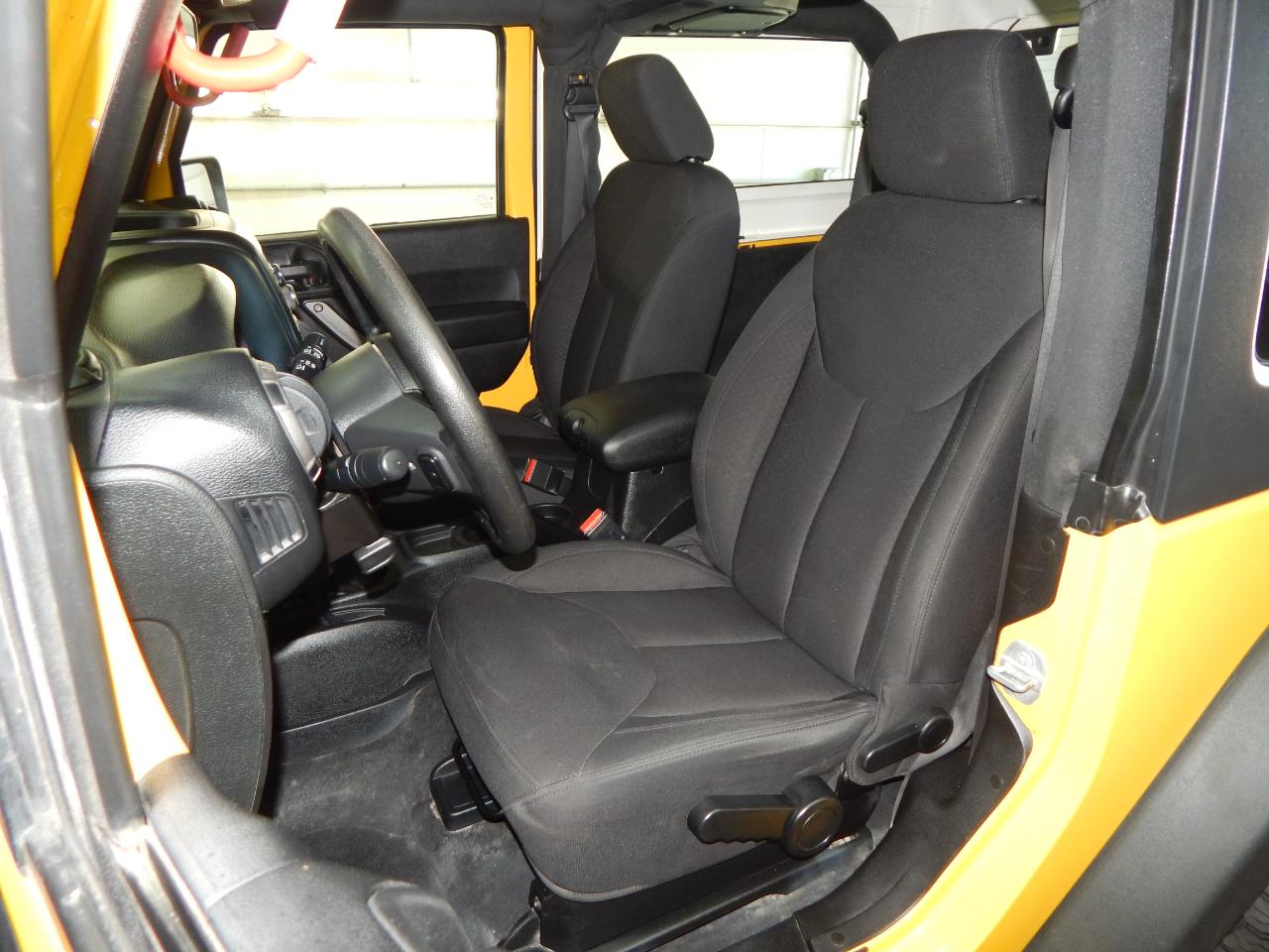 Jeep Wrangler 4WD 2dr Sport 2015