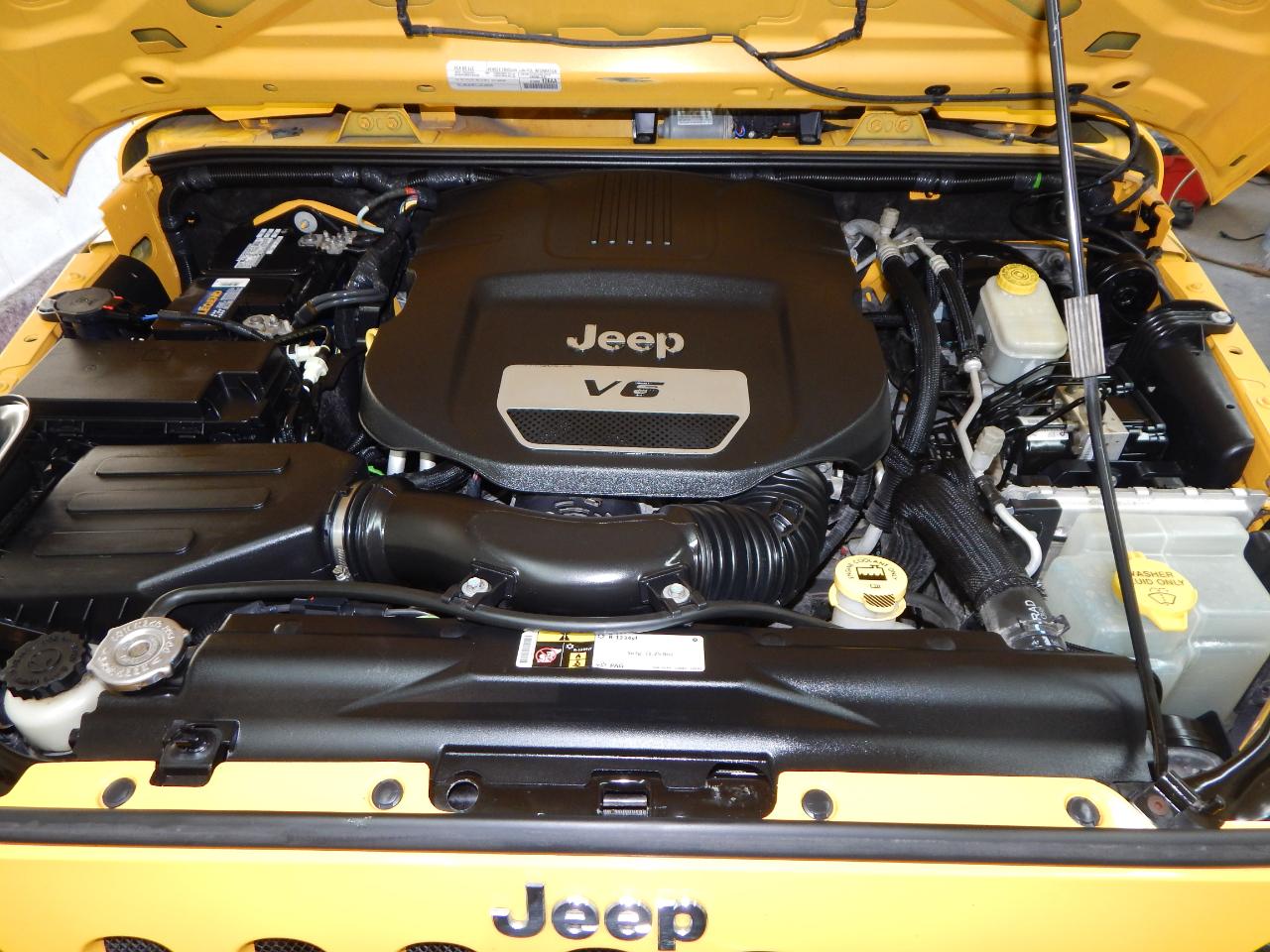 Jeep Wrangler 4WD 2dr Sport 2015