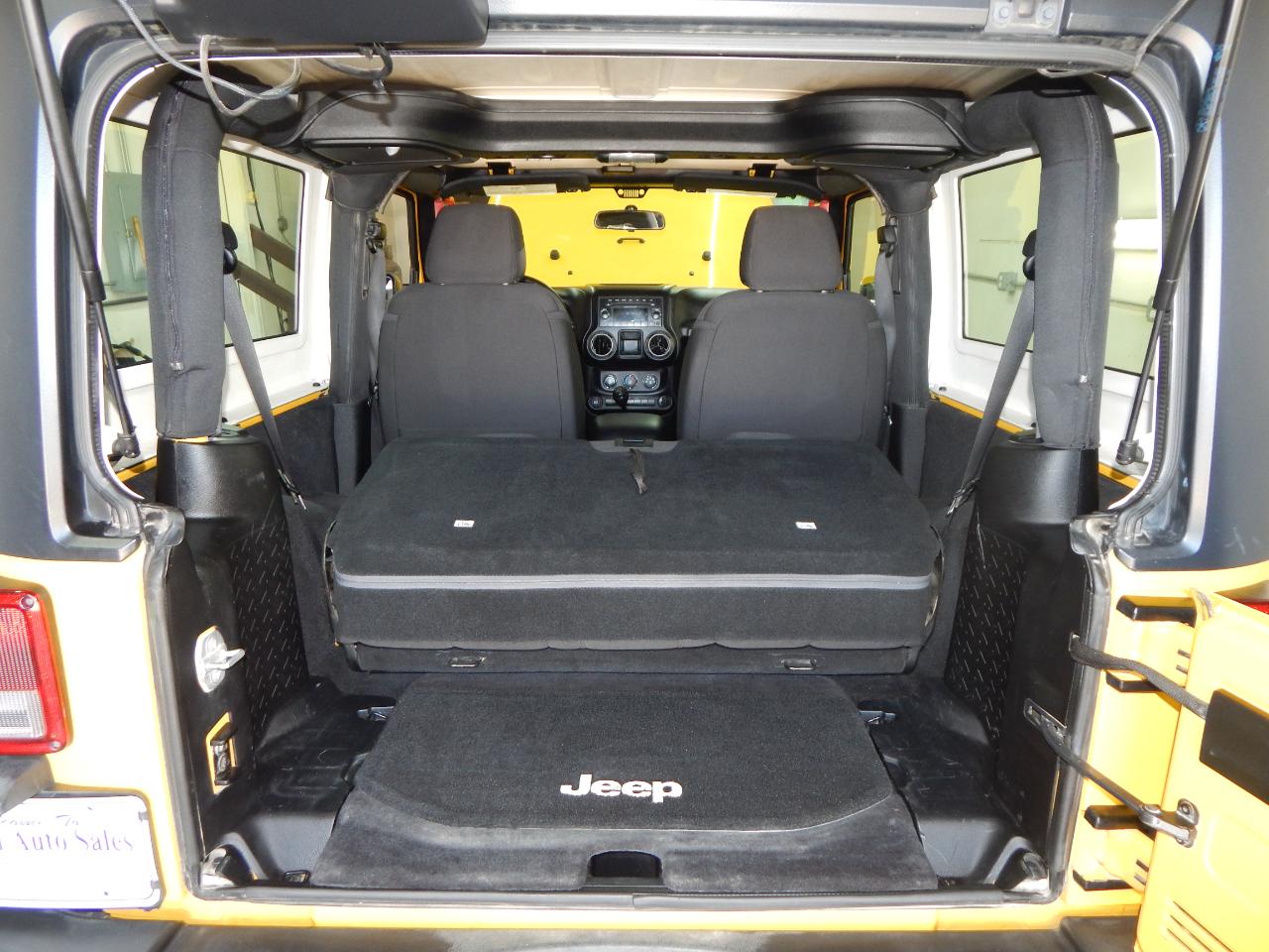 Jeep Wrangler 4WD 2dr Sport 2015
