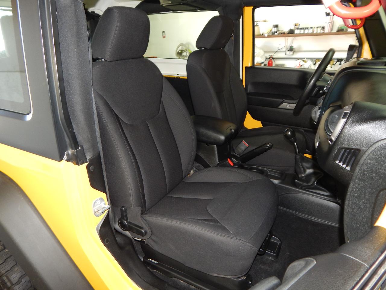 Jeep Wrangler 4WD 2dr Sport 2015
