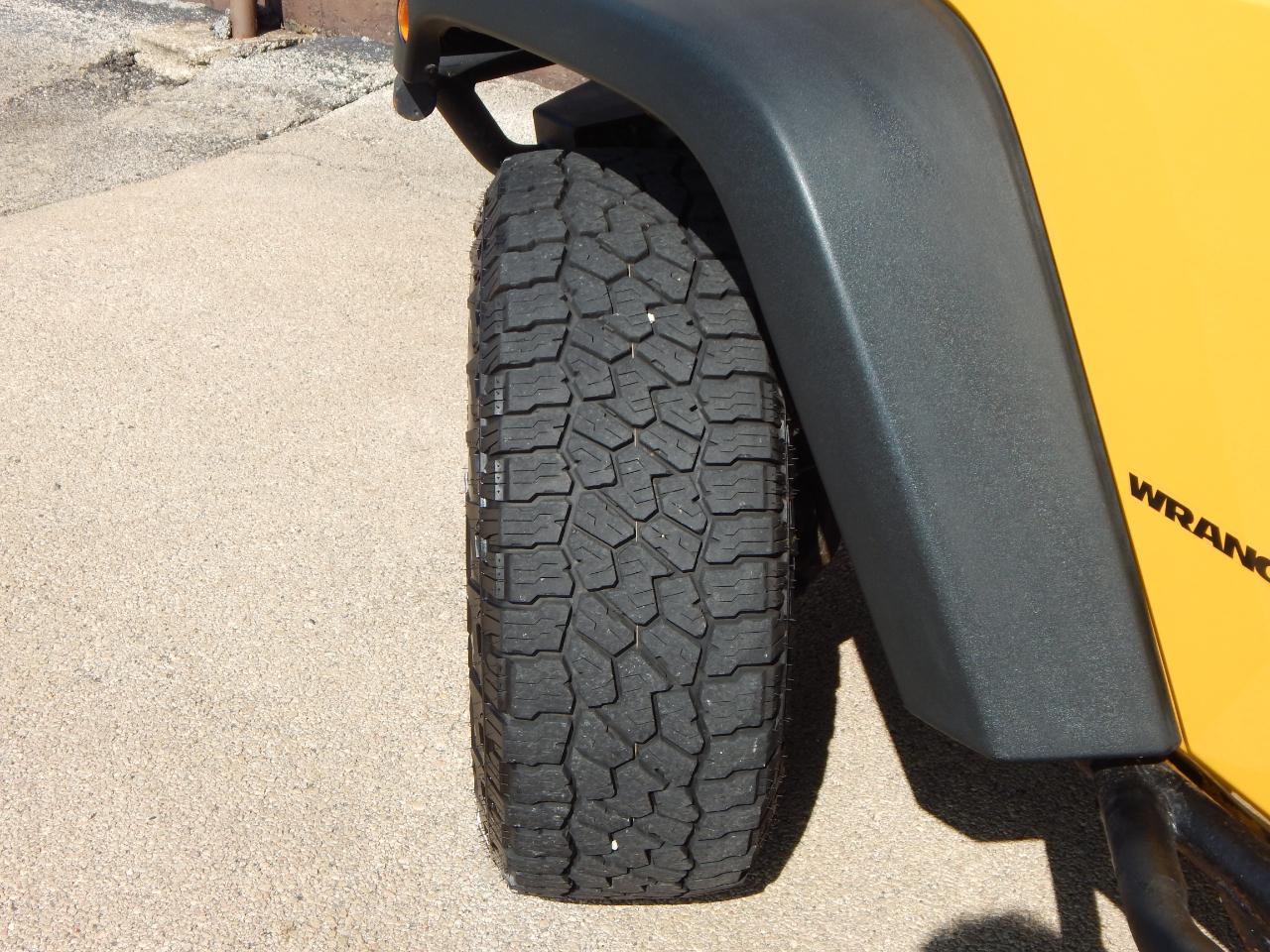 Jeep Wrangler 4WD 2dr Sport 2015