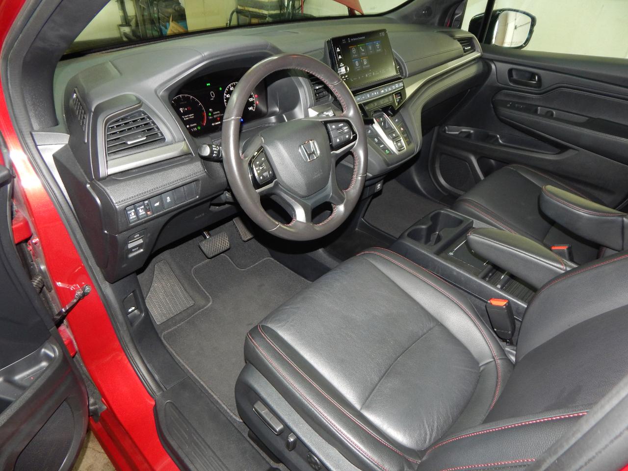 Honda Odyssey Sport-L Auto 2025