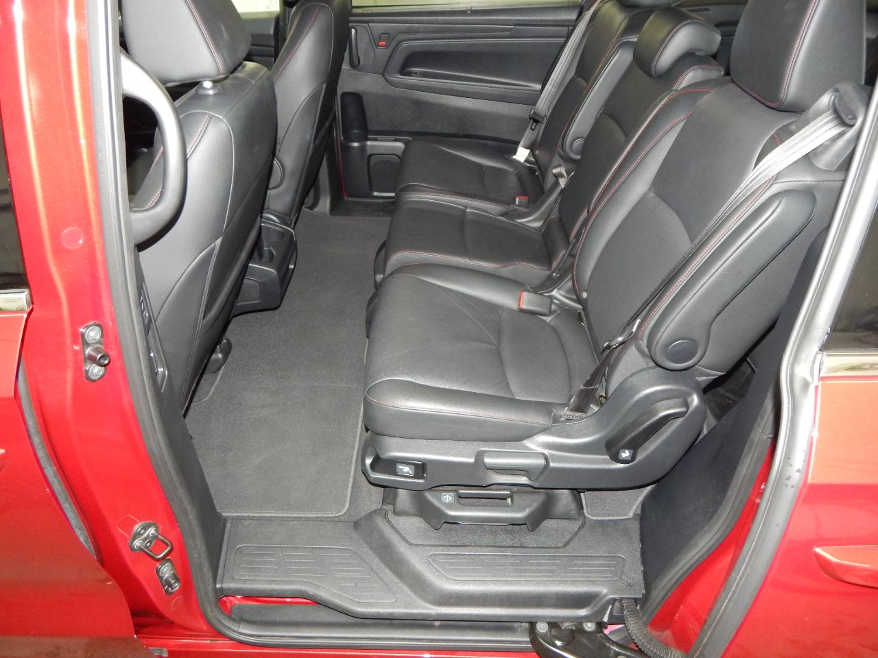 Honda Odyssey Sport-L Auto 2025